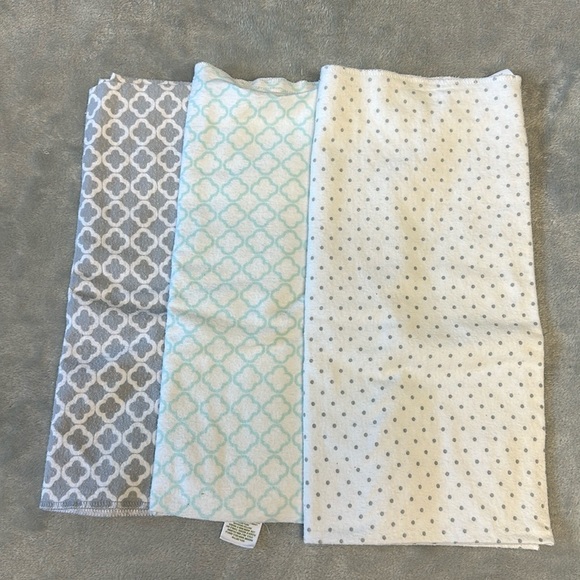 Set of 3 newborn baby receiving flannel blankets - Picture 1 of 4